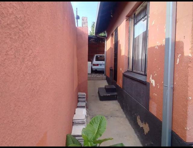 3 BEDROOM HOUSE FOR SALE IN MEADOWLANDS